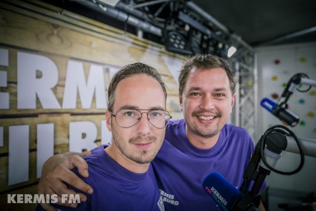 Frank van 't Hof en Barry Brand bij Kermis FM